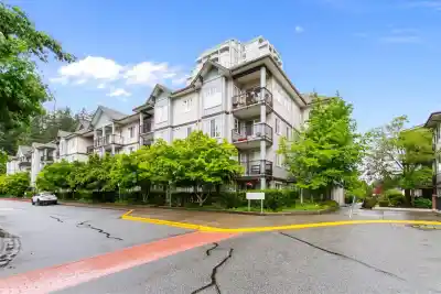 107 14877 100 AVENUE, Surrey BC V3R 3H1