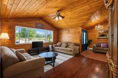 19500 RIVER ROAD, Richmond BC V6V 1M3