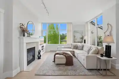 PH711 4759 VALLEY DRIVE, Vancouver BC V6J 4B7