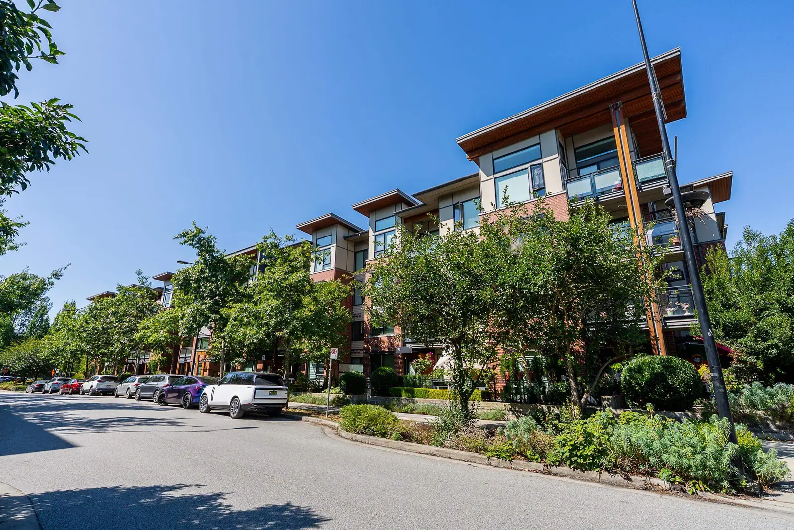 111 3133 RIVERWALK AVENUE, Vancouver BC V5S 0A7