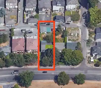 449 SE MARINE DRIVE, Vancouver BC V5X 2S9