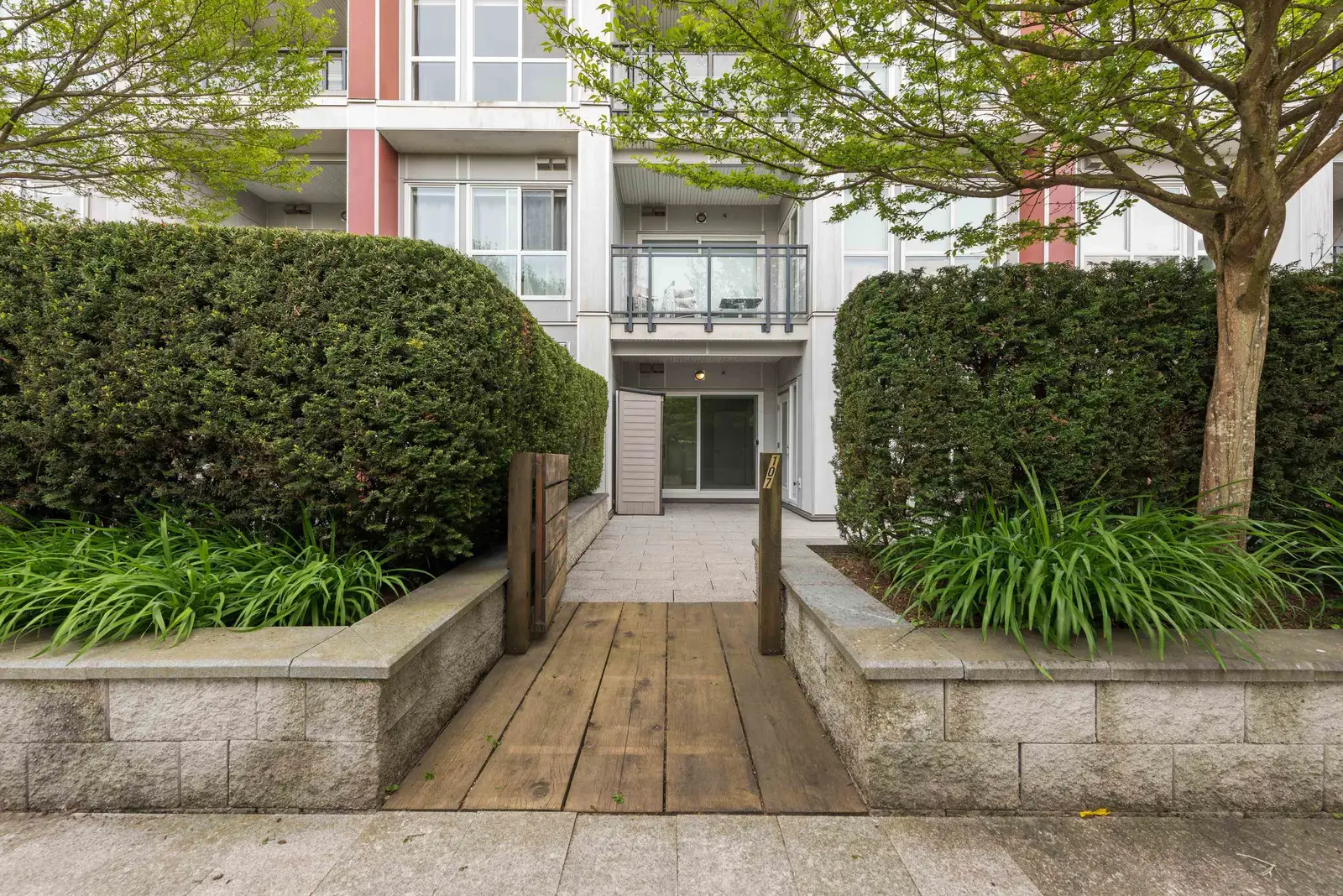 107 10033 RIVER DRIVE, Richmond BC V6X 0L2