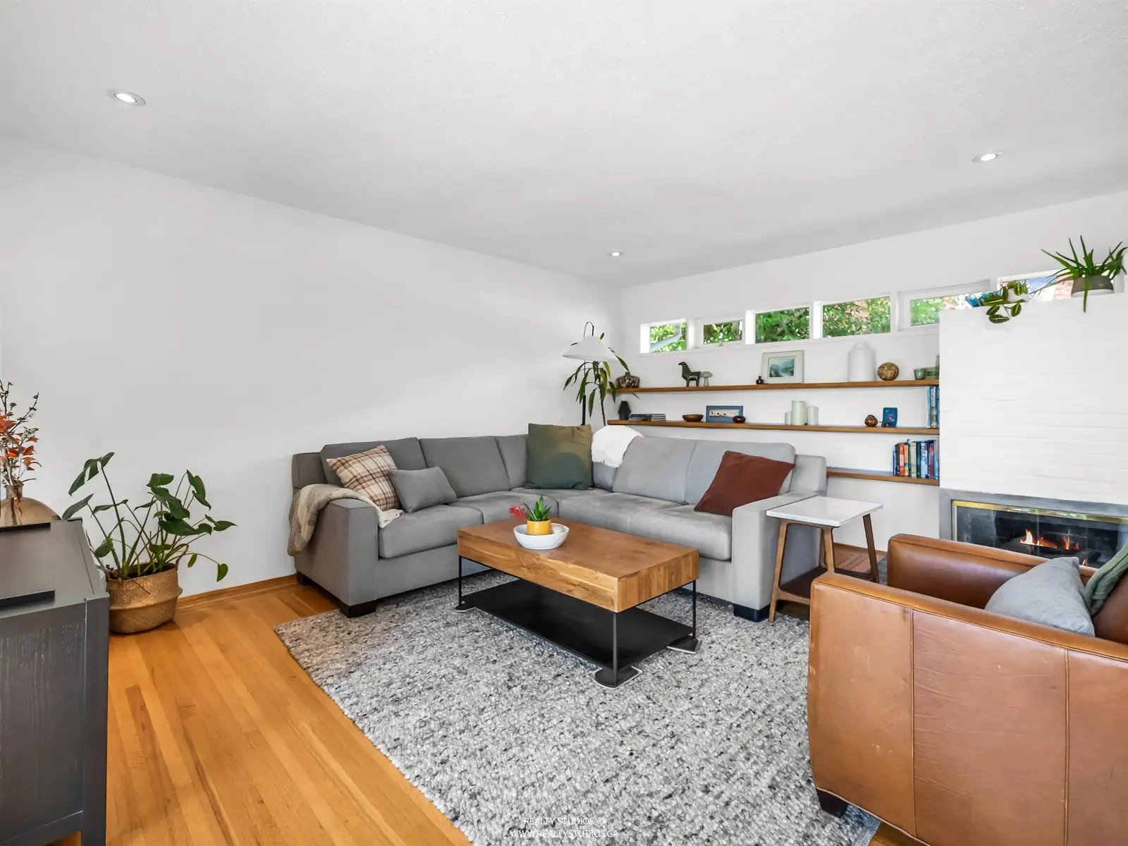 947 EVERGREEN PLACE, North Vancouver BC V7R 1R5