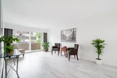 318 750 E 7TH AVENUE, Vancouver BC V5T 4H5