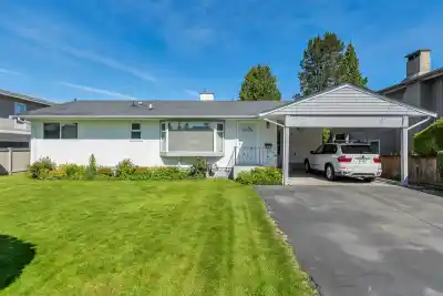 5233 WESTMINSTER AVENUE, Delta BC V4K 2J4