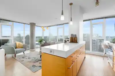 709 2770 SOPHIA STREET, Vancouver BC V5T 0A4