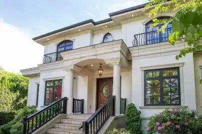 4416 W 11TH AVENUE, Vancouver BC V6R 2M3