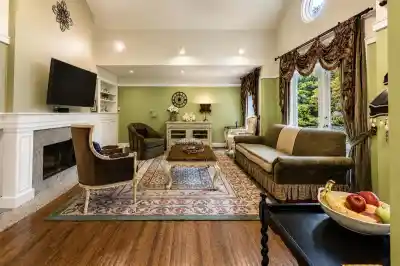 1588 W 29TH AVENUE, Vancouver BC V6J 2Z2