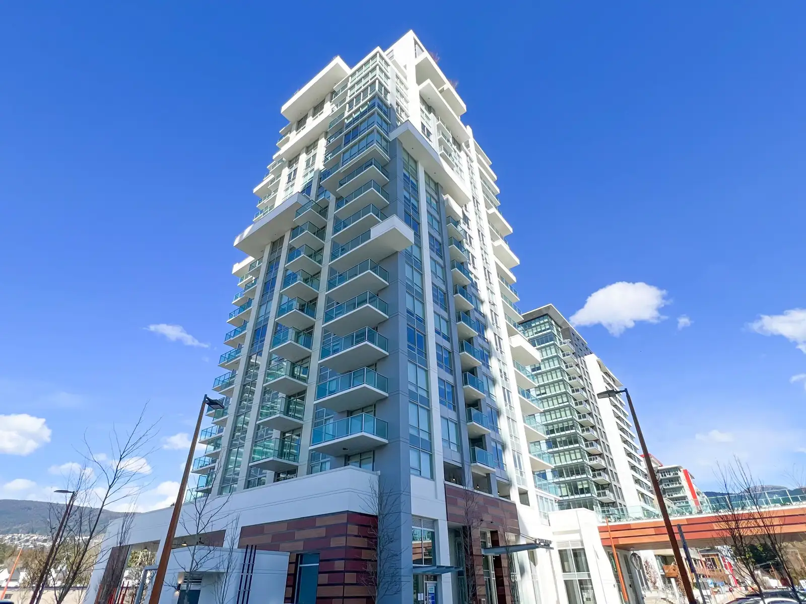 807 1675 LIONS GATE LANE, North Vancouver BC V7P 0E3