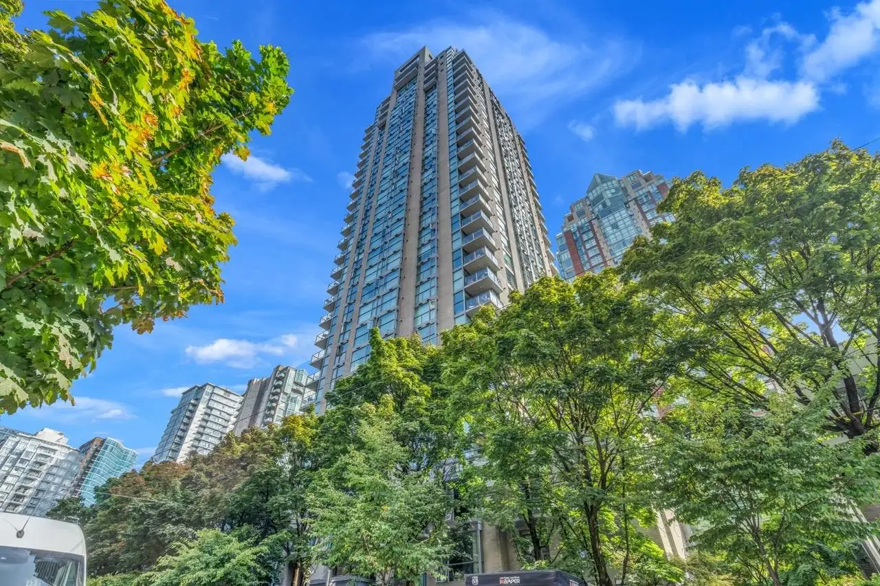 307 928 W RICHARDS STREET STREET, Vancouver BC V6B 6P6