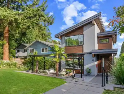 231 E 27 STREET, North Vancouver BC V7N 1B7