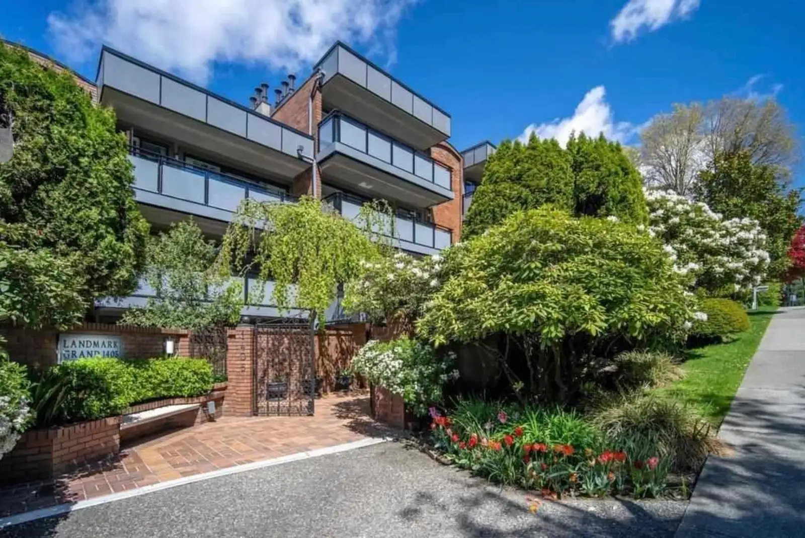 404 1405 15TH AVENUE, Vancouver BC V6H 3R2