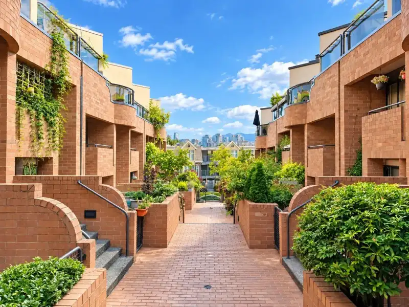 2 730 W 7TH AVENUE, Vancouver