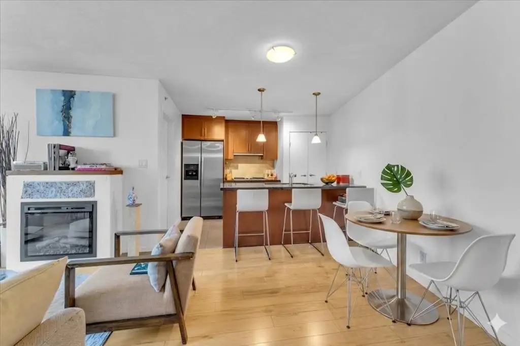 1707 1189 MELVILLE STREET, Vancouver BC V6E 4T8