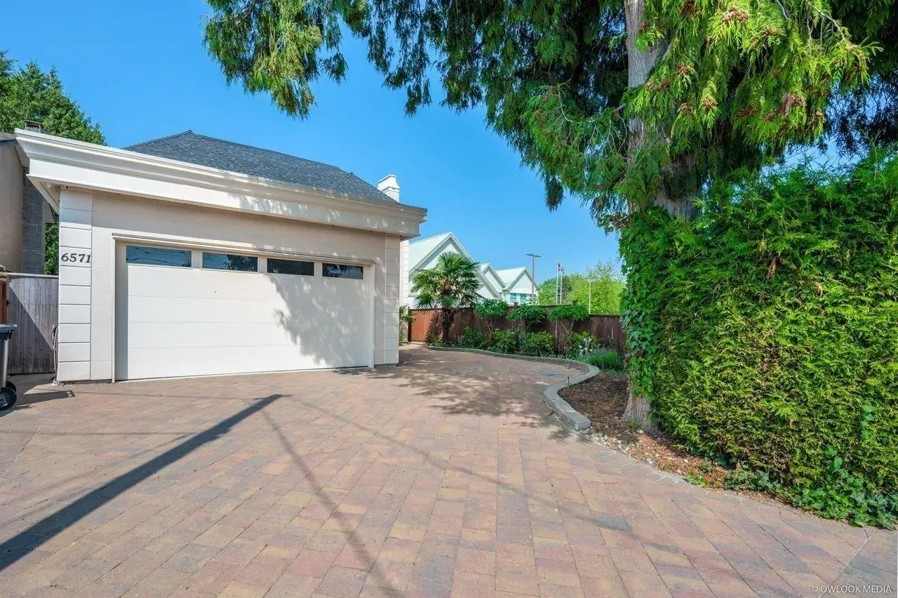 6571 LYNAS LANE, Richmond BC V7C 3K8