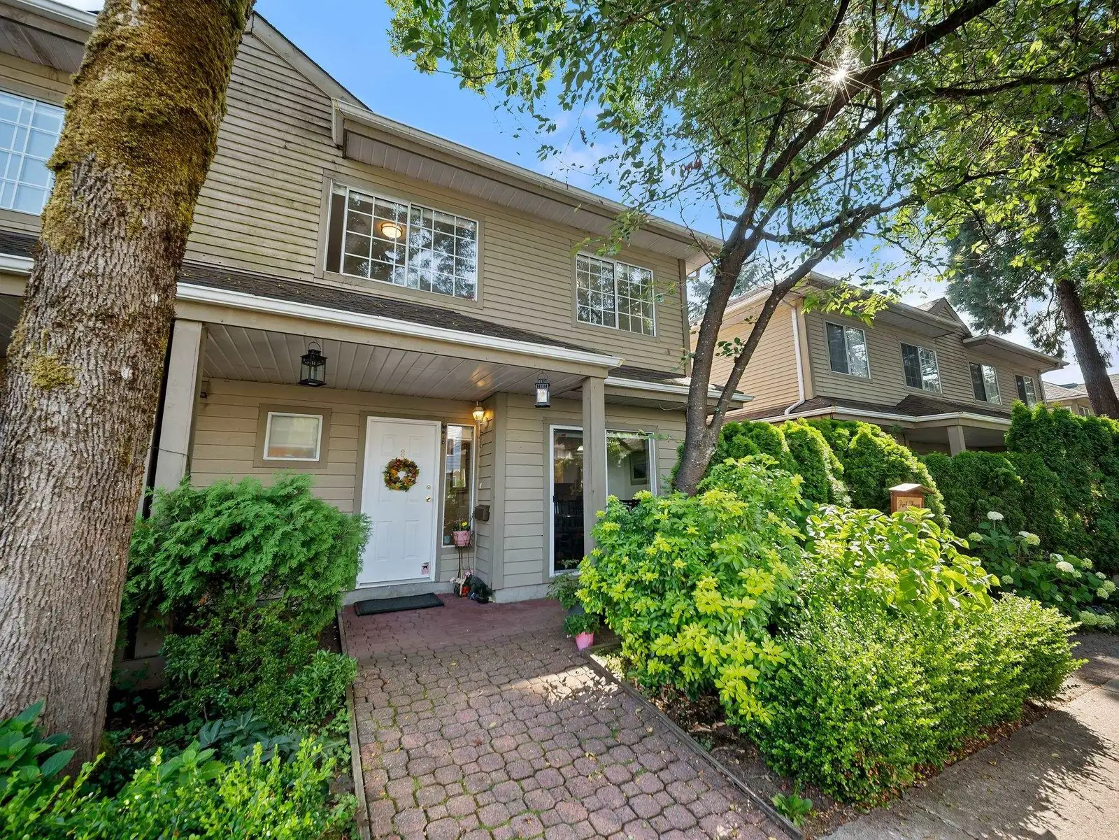 8 815 TOBRUCK AVENUE, North Vancouver BC V7P 1V9