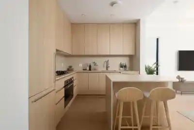 2407 N GRANDVIEW HIGHWAY, Vancouver BC V5M 2E1