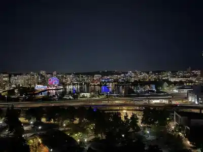 2208 550 TAYLOR STREET, Vancouver BC V6B 1R1