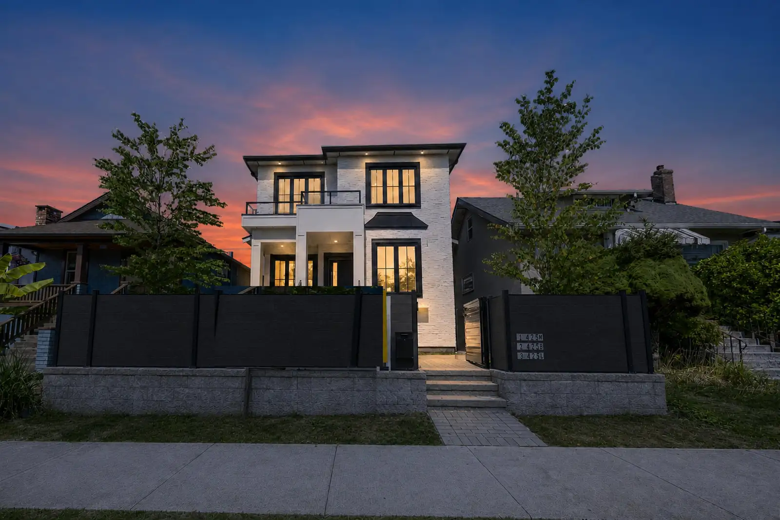 425 E 56TH AVENUE, Vancouver BC V5X 1R5