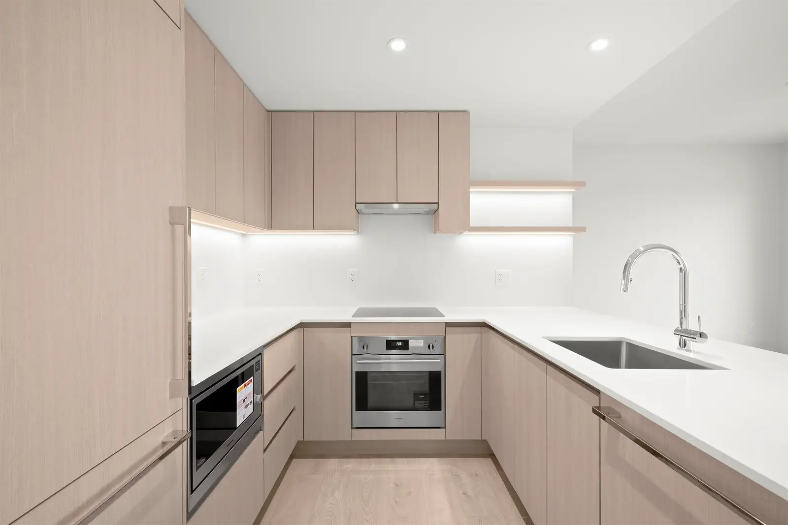 408 4928 QUEBEC STREET, Vancouver BC V5W 0G6