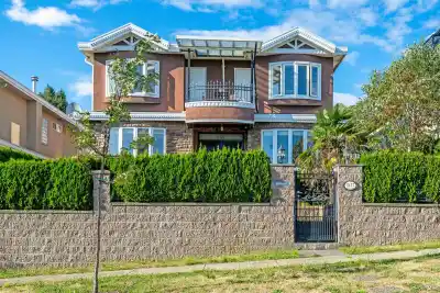 2177 BONACCORD DRIVE, Vancouver BC V5P 2N8