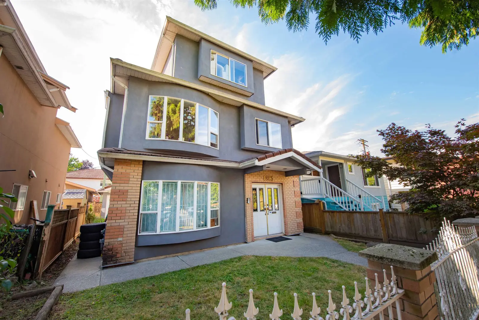 4885 BALDWIN STREET, Vancouver BC V5N 5B8