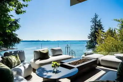 3478 MARINE DRIVE, West Vancouver BC V7V 1N2
