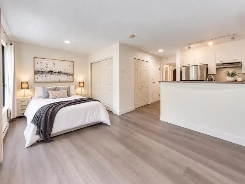 205 3438 VANNESS AVENUE, Vancouver