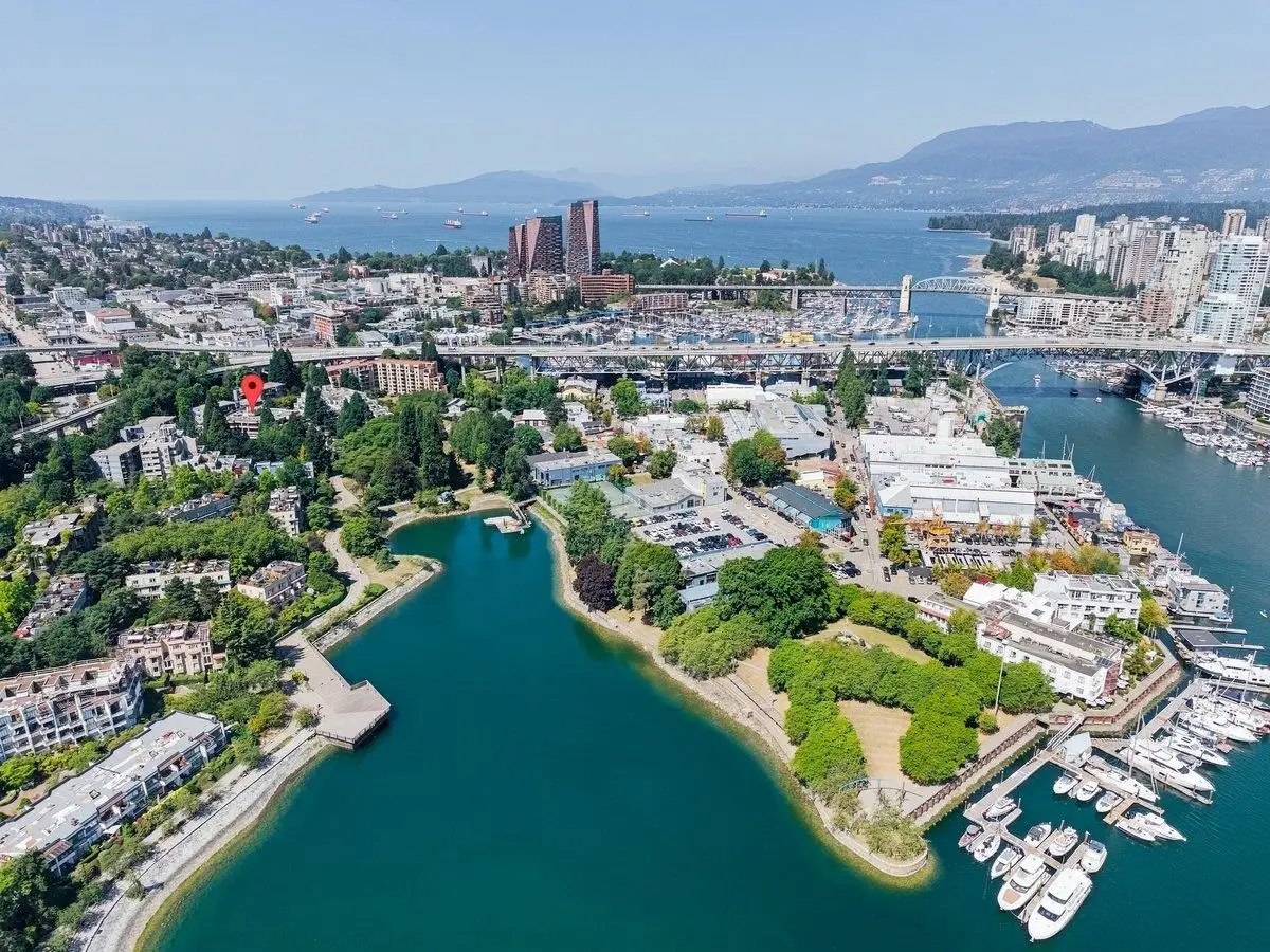 43 1425 LAMEY'S MILL ROAD, Vancouver BC V6H 3W2