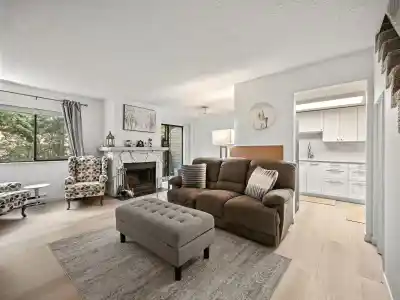 202 7095 133B STREET, Surrey BC V3W 8A3