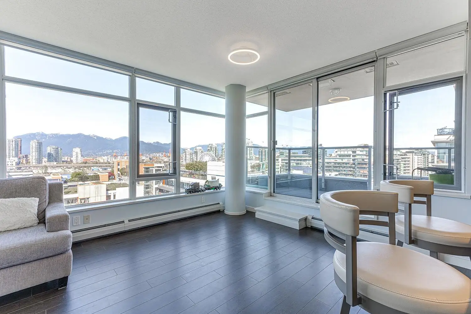 1404 138 W 1ST AVENUE, Vancouver BC V5Y 0H5