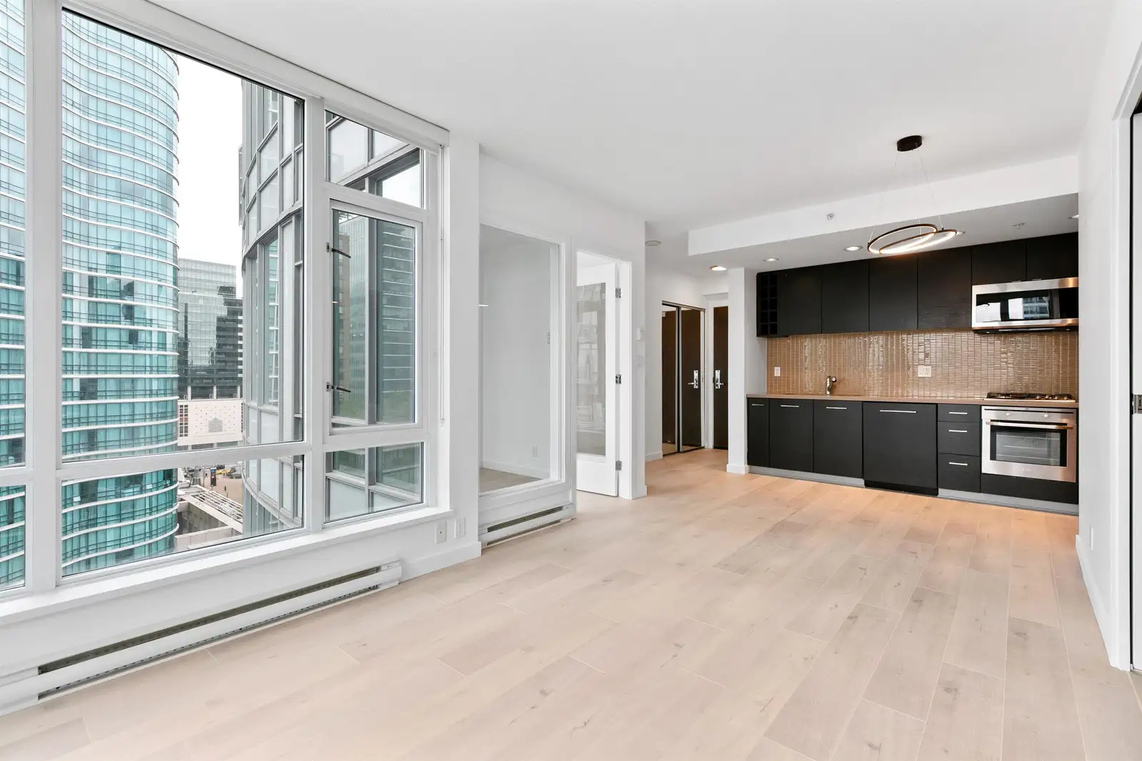 1601 833 HOMER STREET, Vancouver BC V6B 0H4