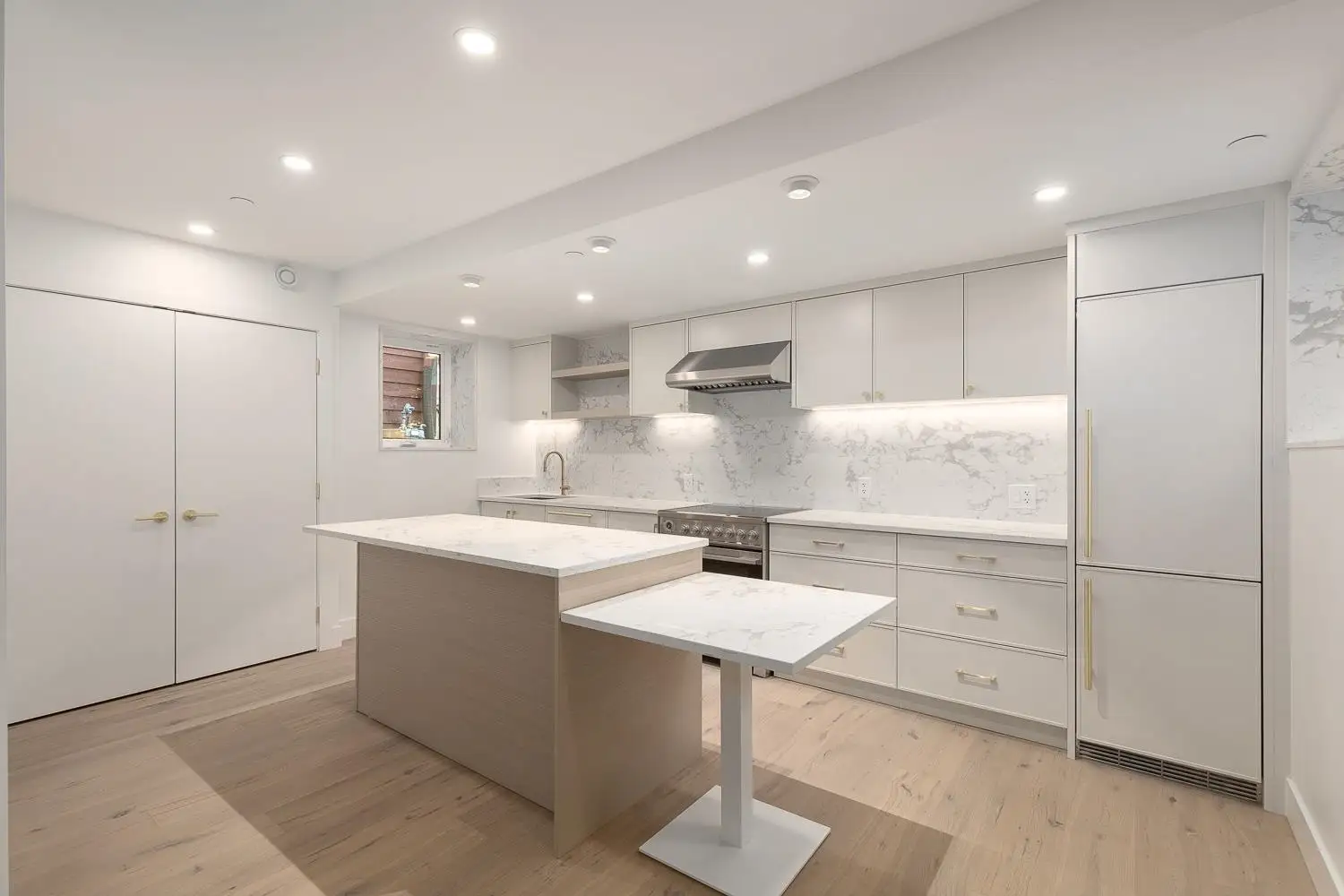 460 E 17TH AVENUE, Vancouver BC V5V 1B1