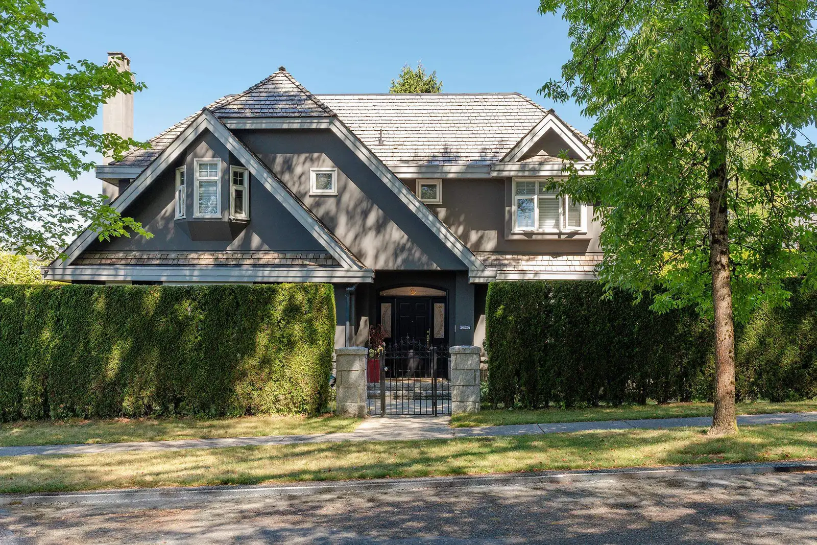 2087 W 18TH AVENUE, Vancouver BC V6J 2N7