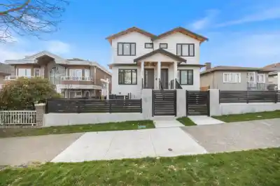 1 7361 FRASER STREET, Vancouver BC V5X 3W1