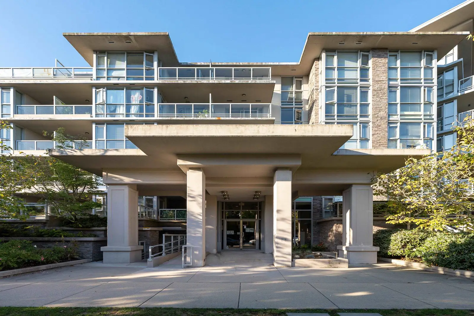 317 9373 HEMLOCK DRIVE, Richmond BC V6Y 0A9