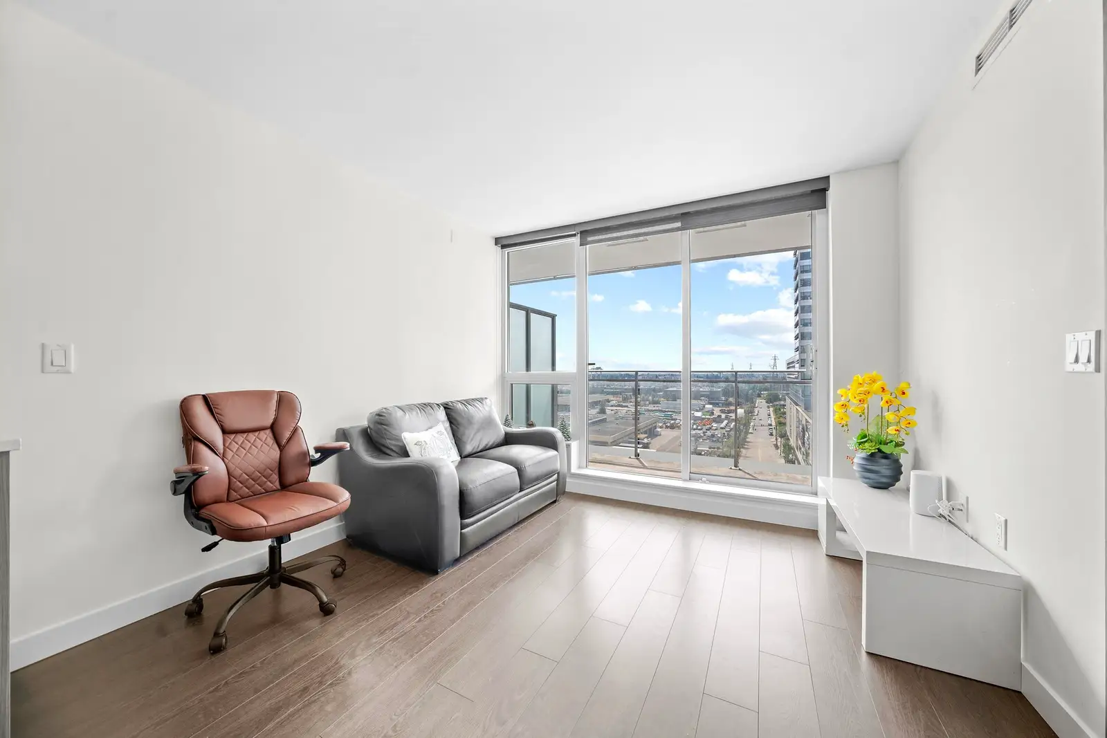 1107 433 SW MARINE DRIVE, West Vancouver BC V5X 0H5