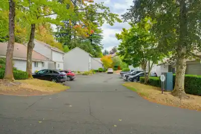 19207 FAIRWAY DRIVE, Surrey BC V3S 5M8