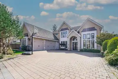 3388 NEWMORE AVENUE, Richmond BC V7C 1M6