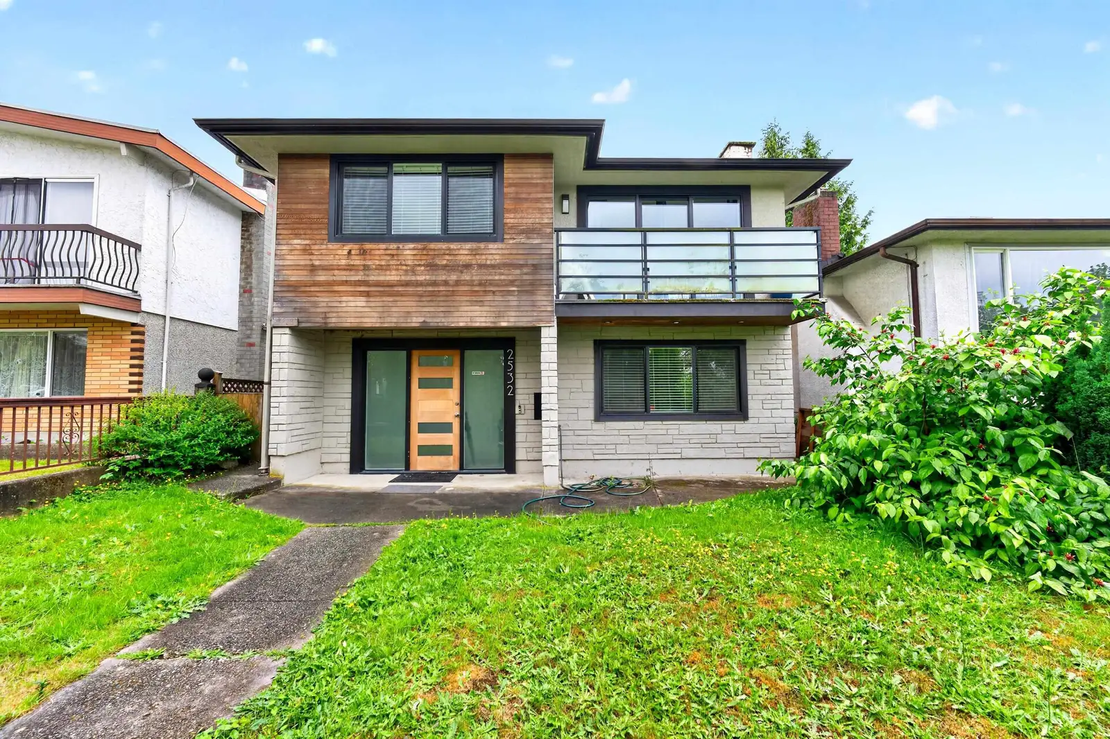 2532 E 24TH AVENUE, Vancouver BC V5R 1C9