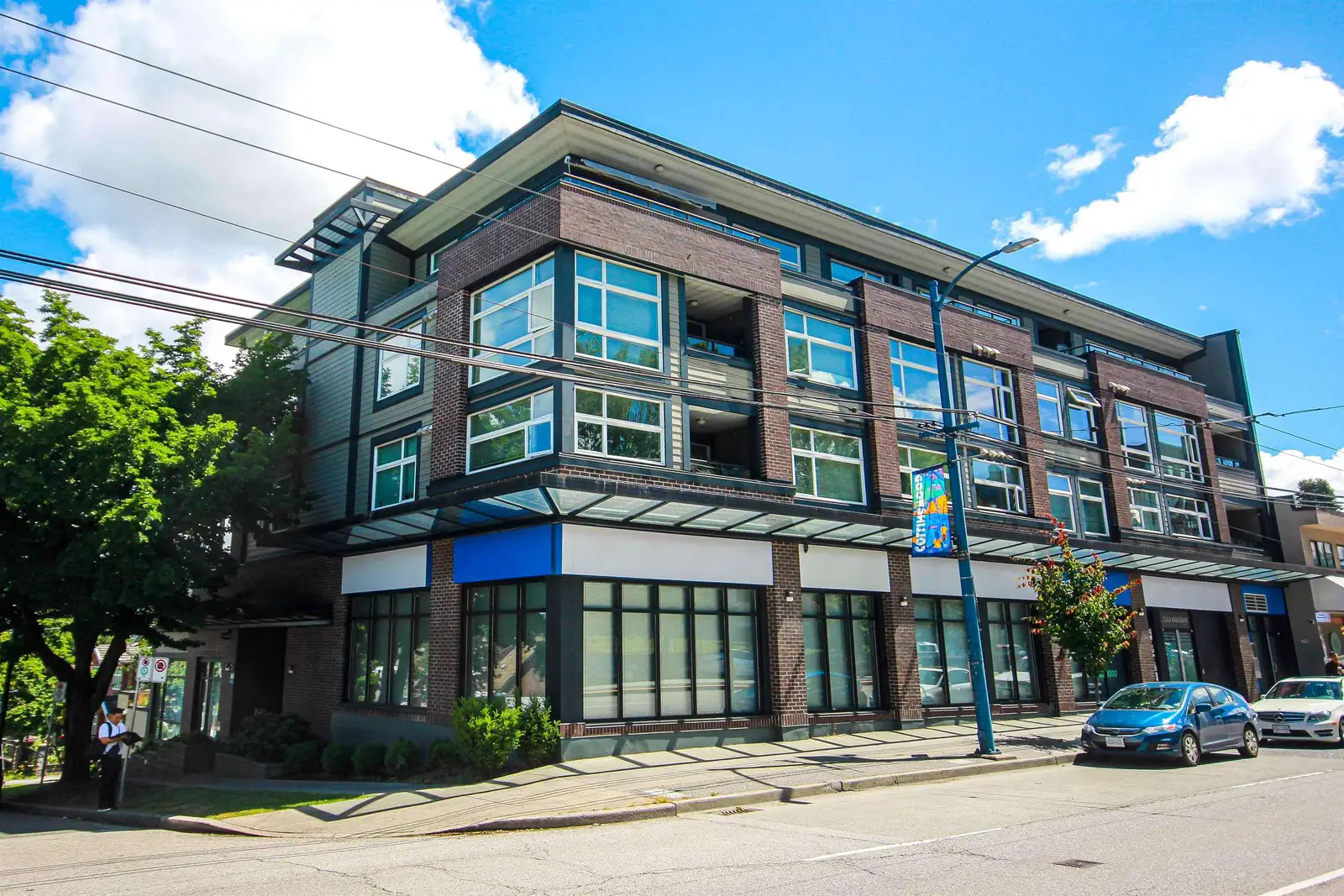 205 5488 CECIL STREET, Vancouver BC V5R 4E5