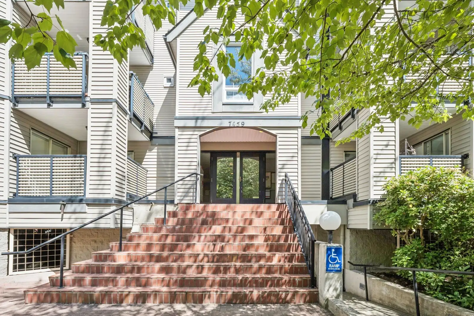 305 7459 MOFFATT ROAD, Richmond BC V6Y 1X9