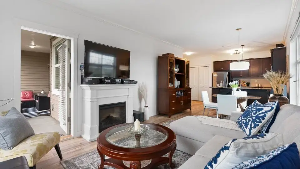 213 17712 57A AVENUE, Surrey BC V3S 1J1