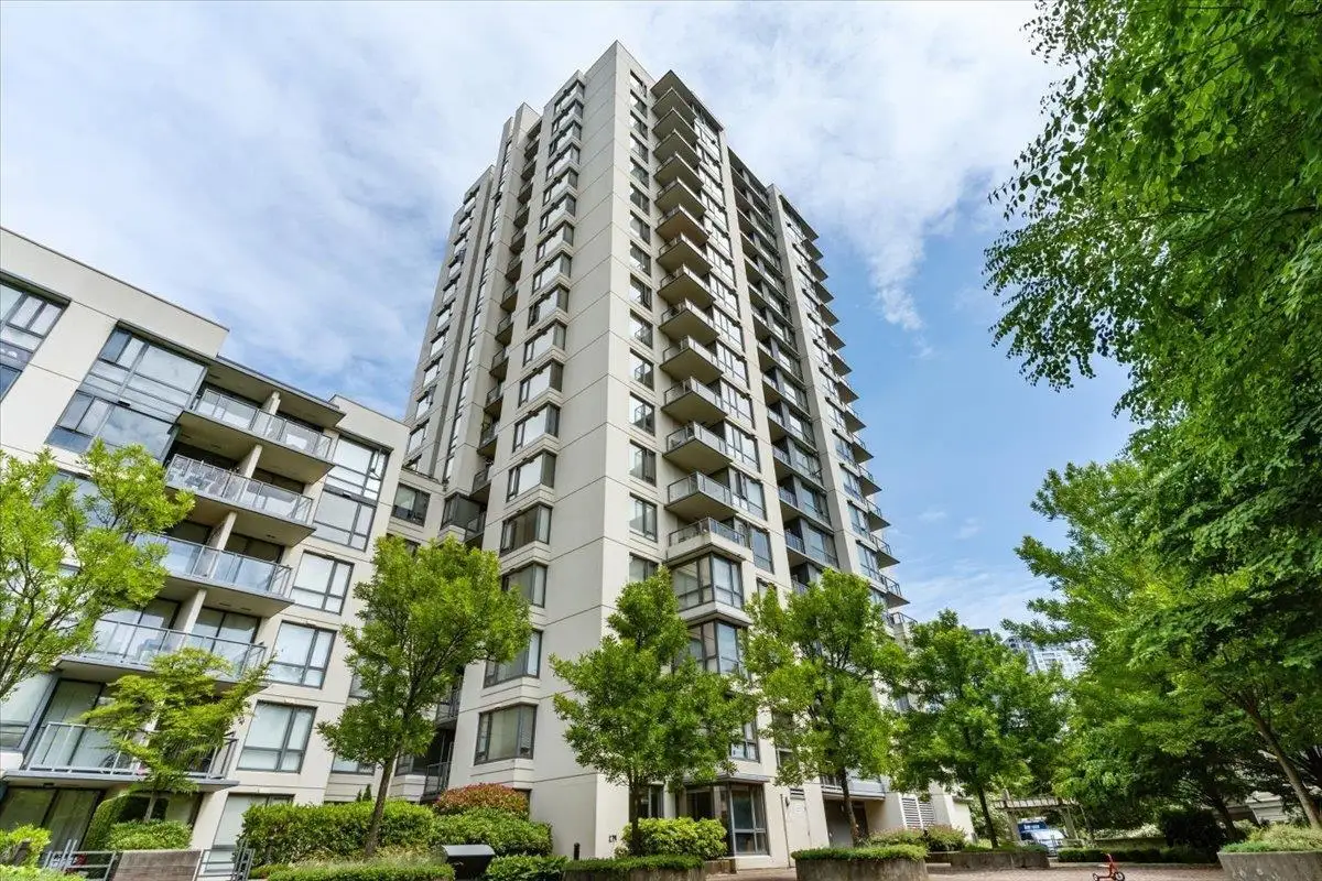 1209 3588 CROWLEY DRIVE, Vancouver BC V5R 6H3