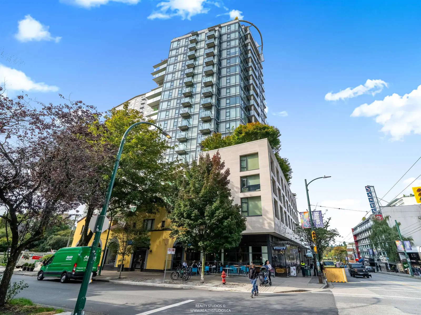 905 1221 BIDWELL STREET, Vancouver BC V6G 0B1