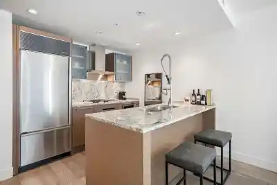 1804 1111 ALBERNI STREET, Vancouver BC V6E 4V2