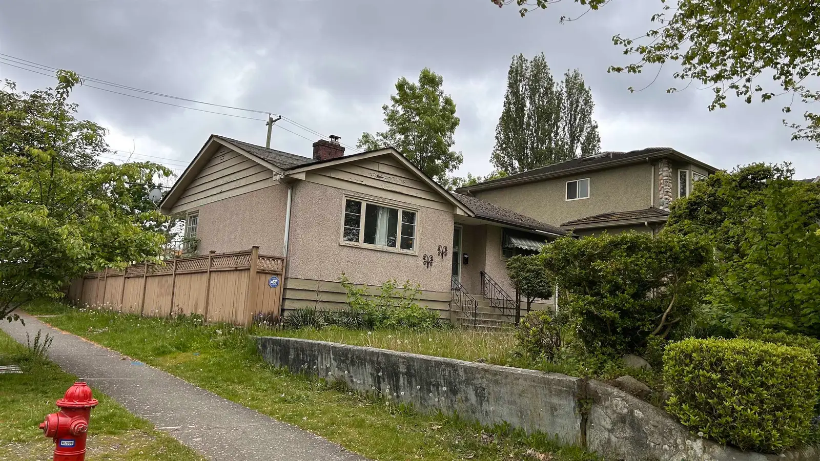 2306 RUPERT STREET, Vancouver BC V5M 3T1