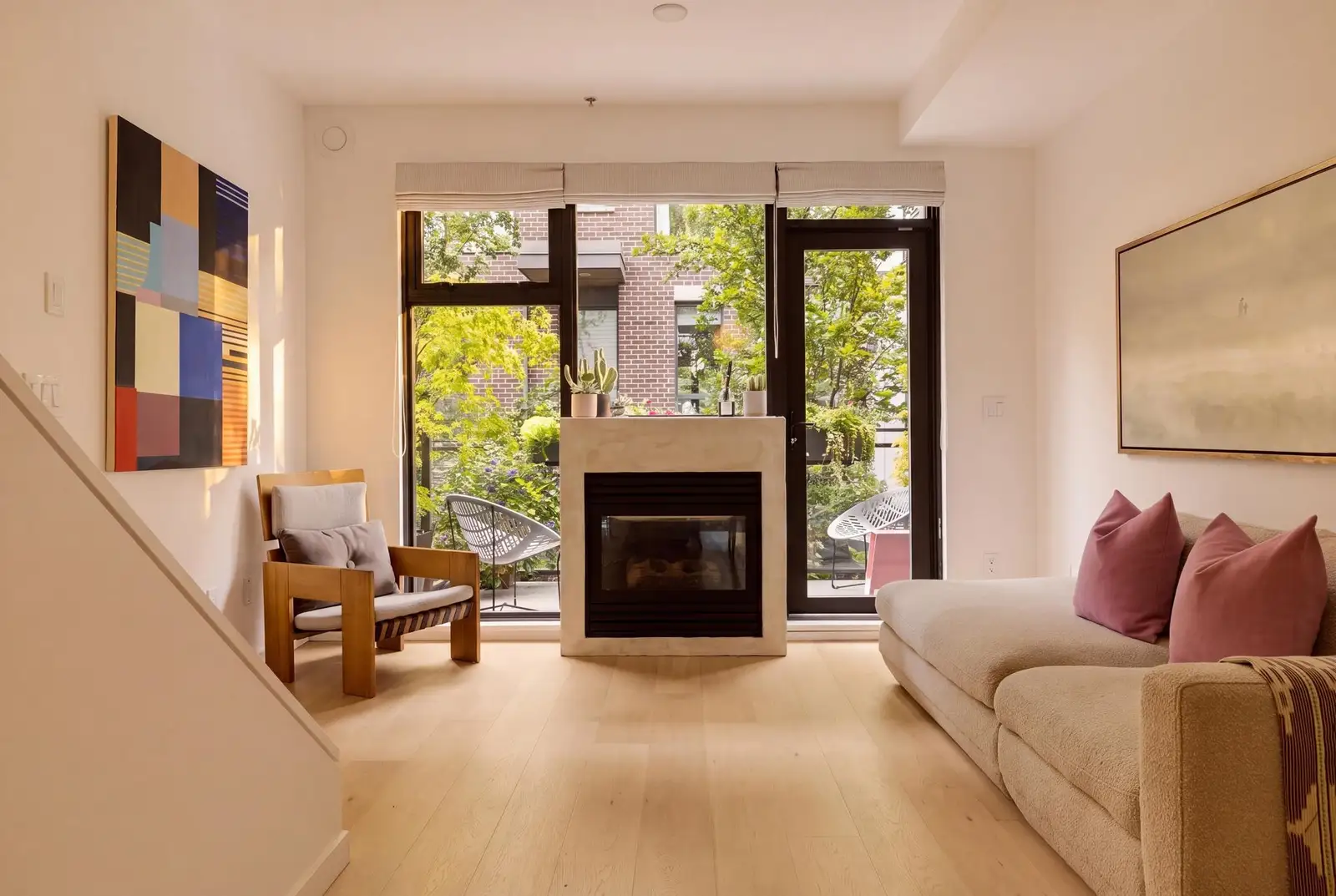 3691 COMMERCIAL STREET, Vancouver BC V5N 4G1