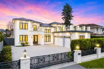 9631 SAUNDERS ROAD, Richmond BC V7A 2B5
