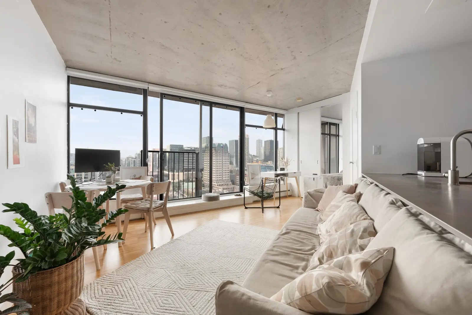 2908 128 W CORDOVA STREET, Vancouver BC V6B 0E6